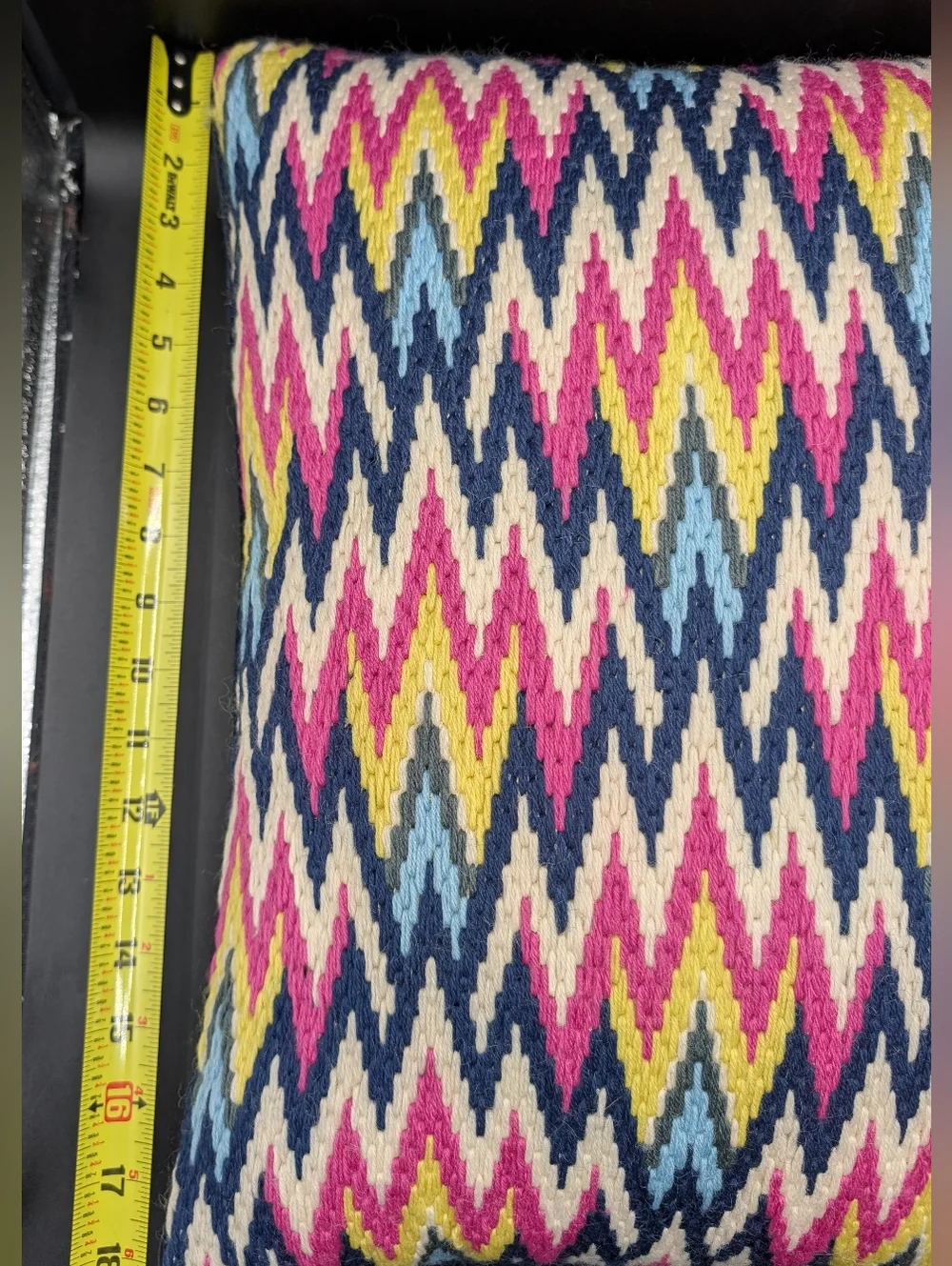 Jonathan Adler Bargello 20x20 Needlepoint Zigzag Throw Pillow Multicolor EUC